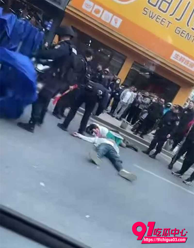 武汉汉正街头发生惊天血案7