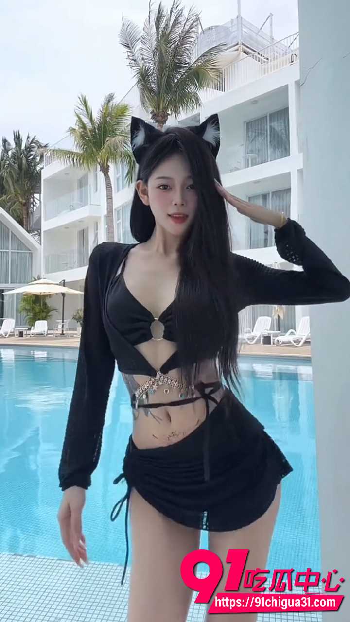 抖音网红燕大帅变身辣妹4