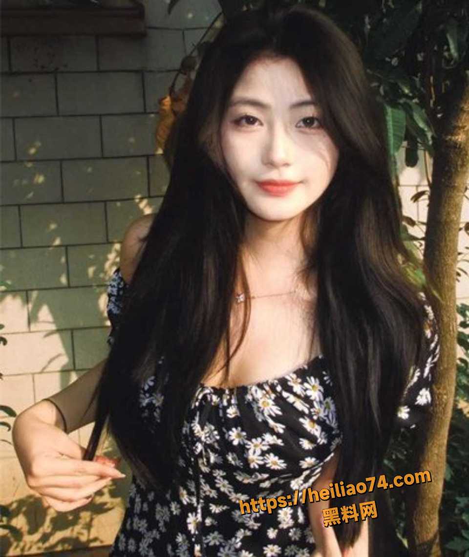 河北秦皇岛 燕山大学极品美女 董瑶 私下献身富二代当母狗 不雅视频被拍下曝光