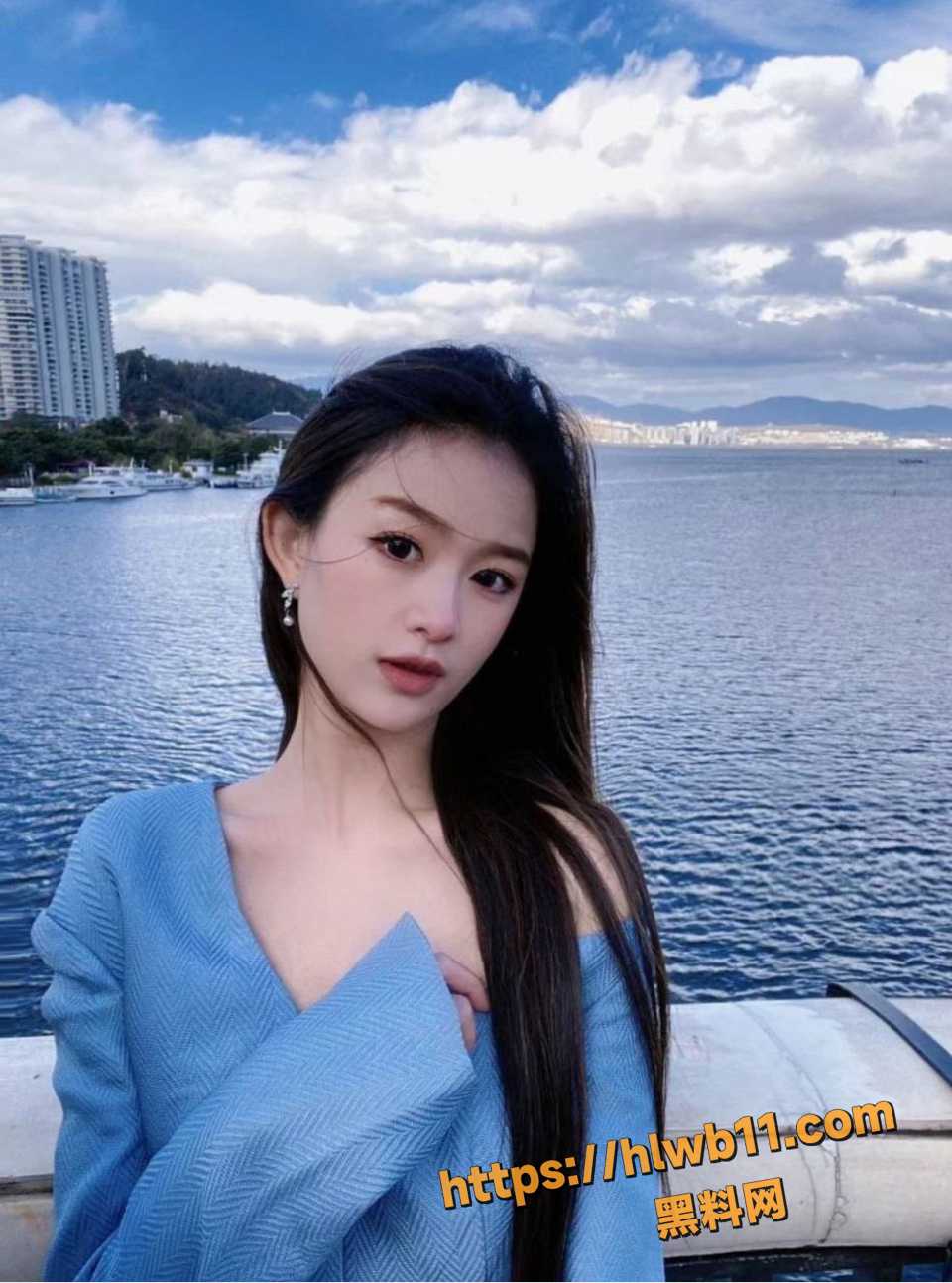 清纯学生妹 李紫涵 被男友调教自拍泄露 被狗链绑住滴蜡调教 跪在地上口爆榨精 可甜可骚真乃极品！