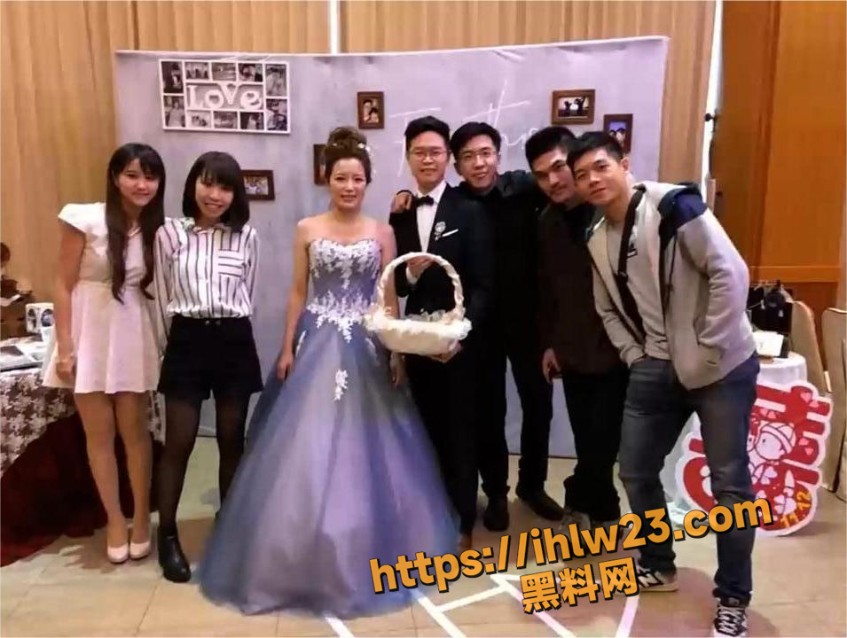 人妻是怎样练成的 曾经是个学霸乖乖女变成如今的荡妇 看看少妇是怎么一步步演变成荡妇的！