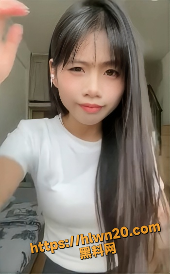 趁年轻多疯狂 免得人老珠黄 独守空房！反差婊小兰 黑丝JK制服与炮友自录性爱视频流出