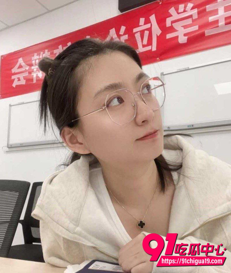 女医生陈悦琳酒店约炮视频4