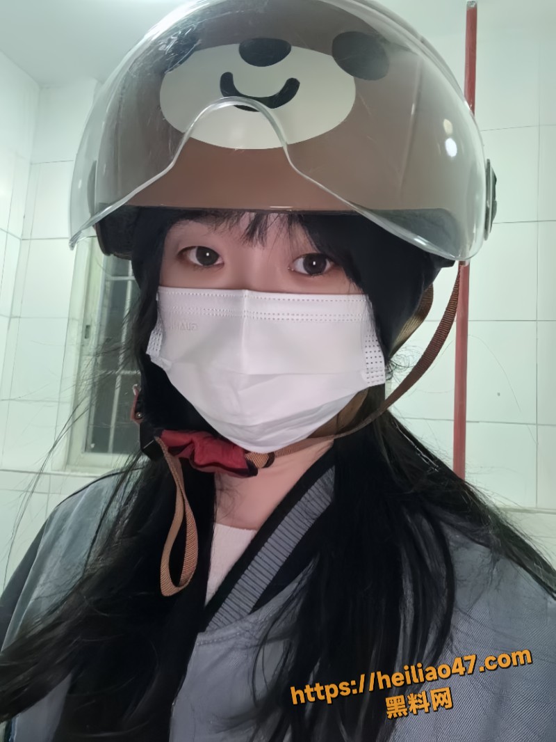 独家爆料 辽宁省大连市王鑫雨 被男友偷情视频狠遭曝光 露脸口交浓精射脸 反差母狗骚劲拉满！