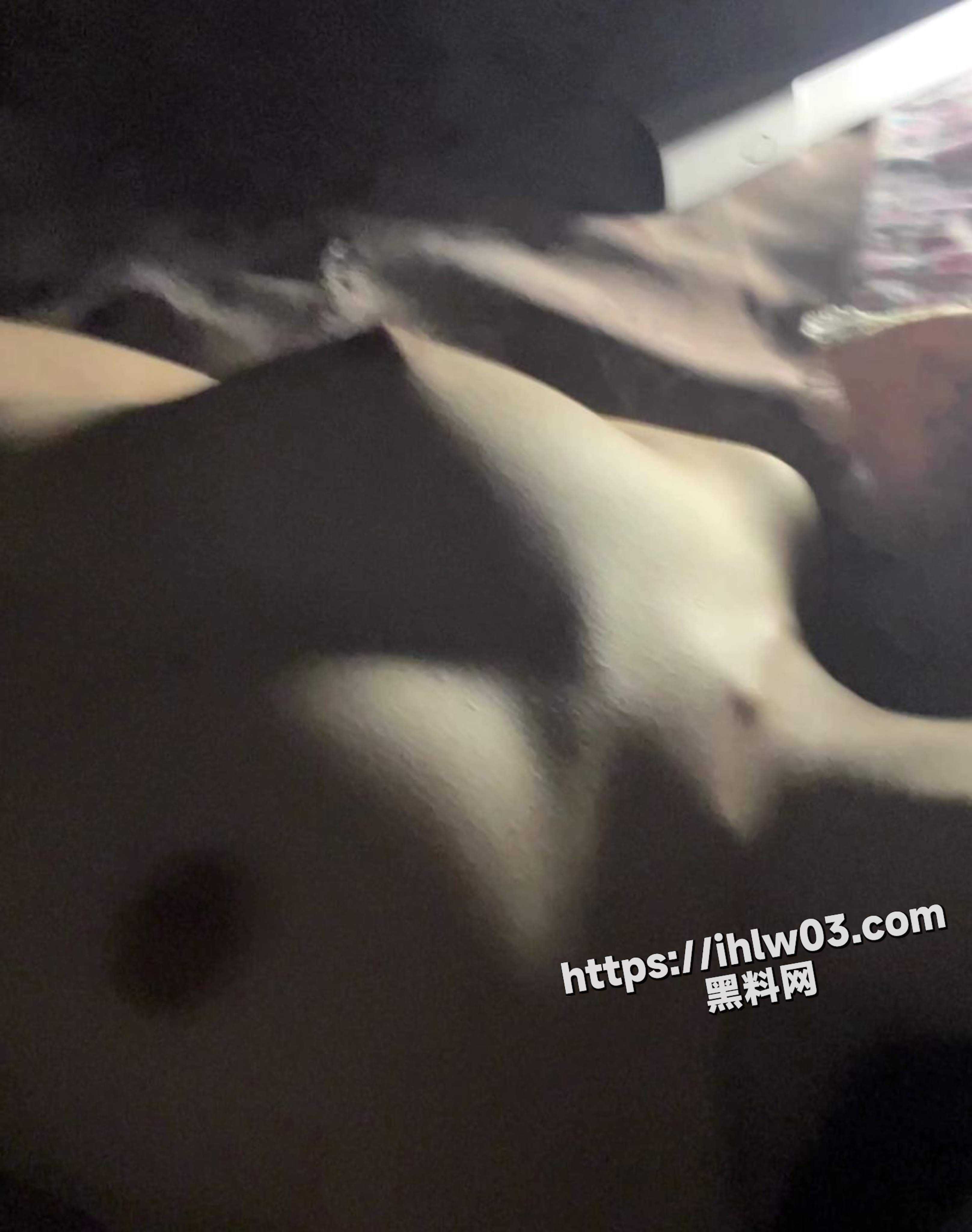 六月最新泄密流出 超美极品女大学生情侣自拍性爱不雅视频流出！