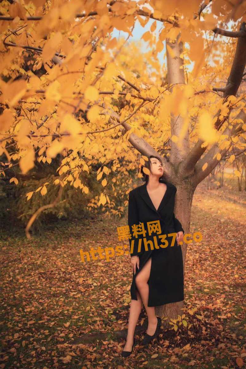 热度超高的反差婊骚逼 辉夜姬 幻身高强度炮架给多人狂操 极其妖娆的她不惧露脸很有撸点！