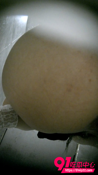 女厕全景高清偷拍6