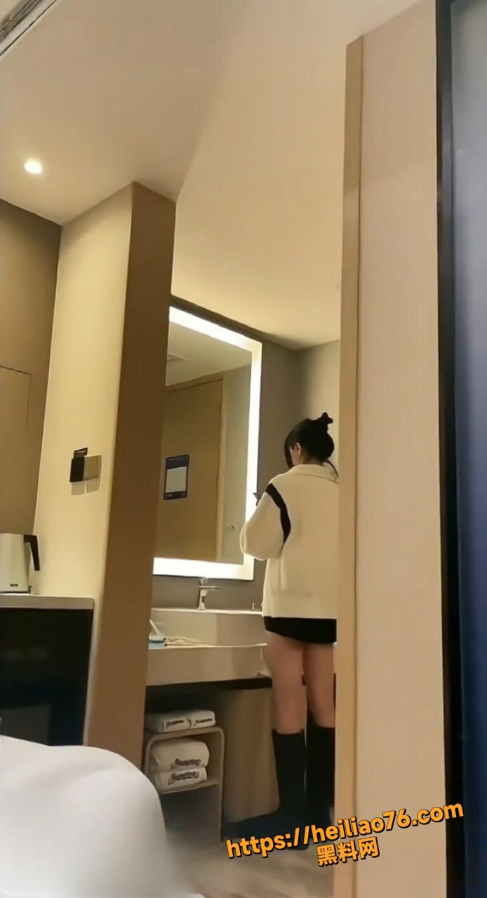 四川传媒学院 朱雅文 分手被男友背刺 清纯校花变身骚母狗 遭无情打桩视频流出