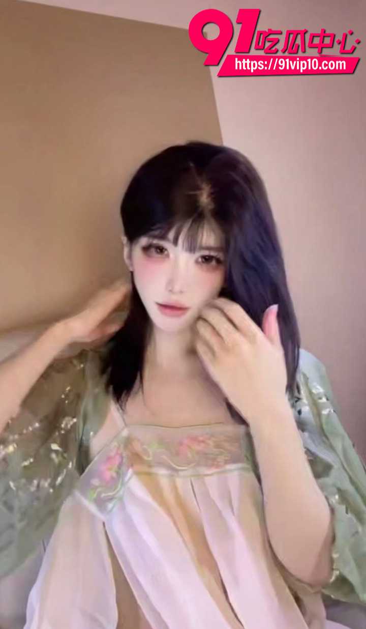 国产伪娘月儿OVO古装大赏2 国产伪娘月儿OVO古装大赏2