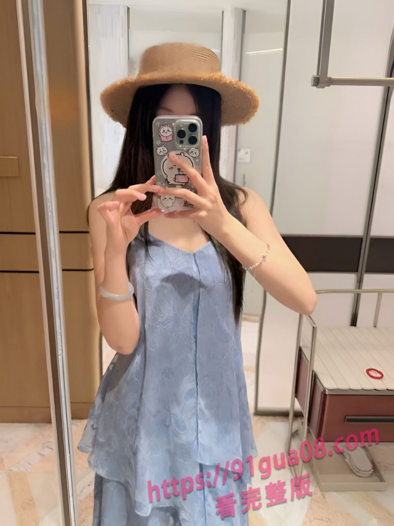 上海夏媛媛被大哥调教完直接拍片转送群友共享视频曝光