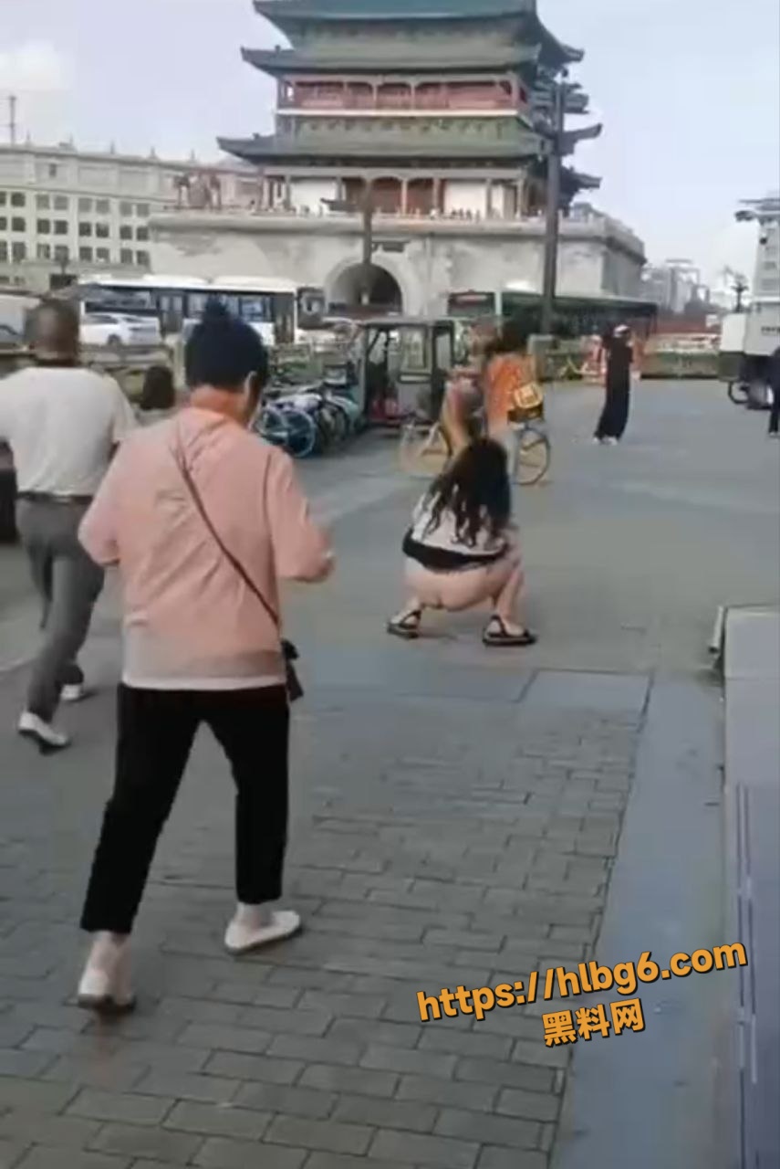 集美标记了一处地点 随地大小便 丝毫不顾世俗的眼光 路人都是绕道走！