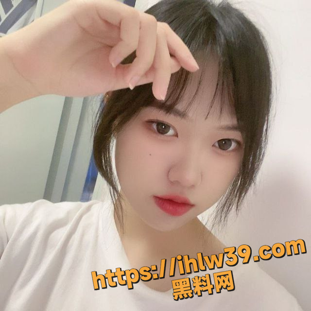 哈尔滨工业大学反差嫩系花 没想到稚嫩的脸庞下身材这么有料！大奶骚屄淫水泛滥 有没有哪个学弟能去治治水
