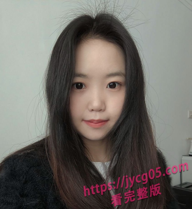 甘肃眼镜妹于雪视频被疯传！全裸挑逗画面撩人 配图3