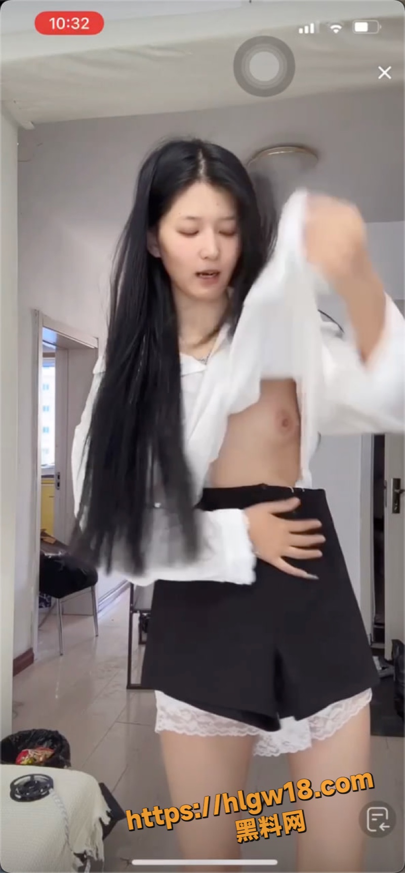 直播擦边流量密码合集曝光 多位美女主播走光漏点到底是故意挑逗还是不小心失守