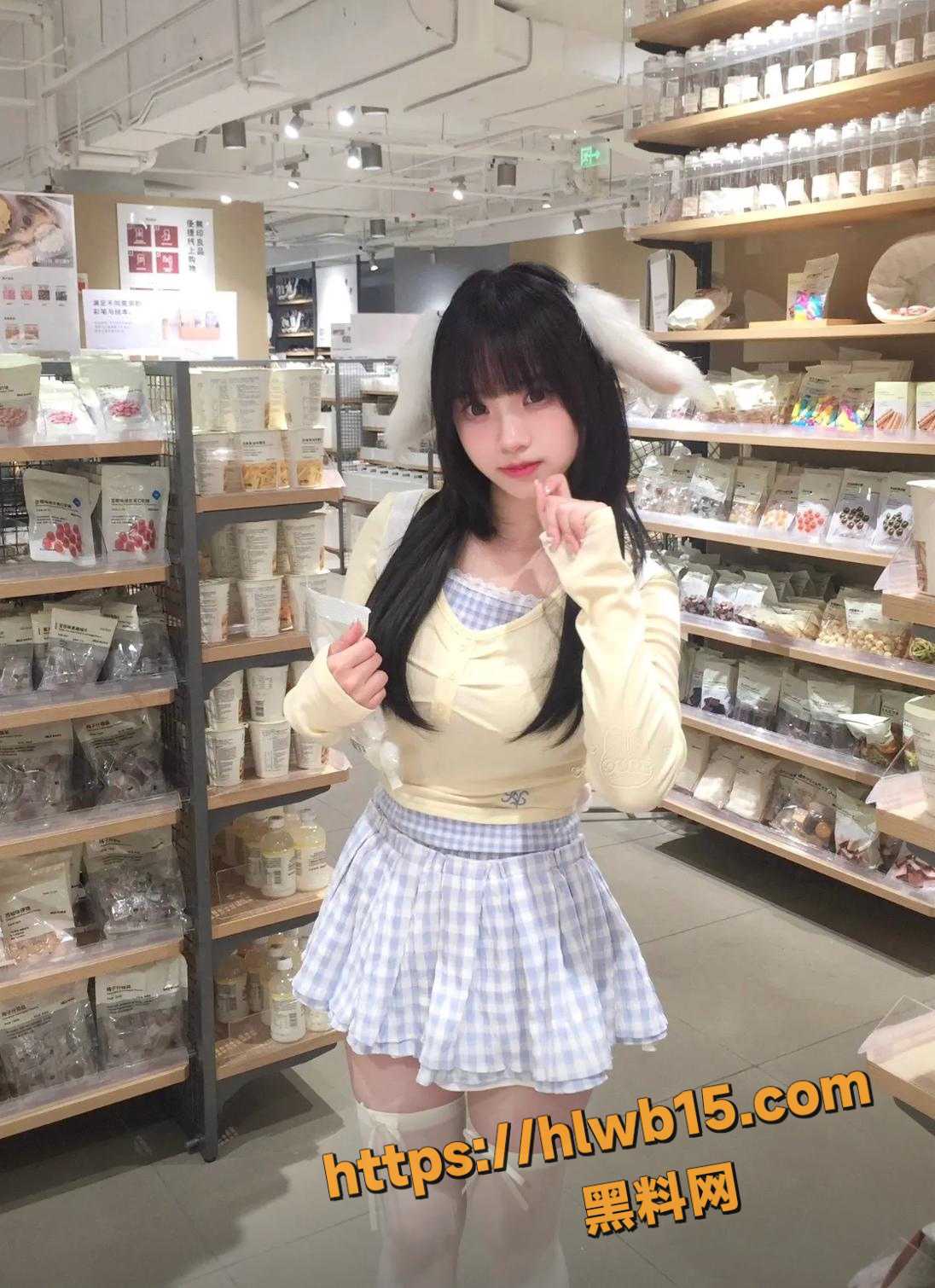 抖音30W粉网红 9uri 超萌萝莉下海事件 AI换脸原片系探花 小飞哥 3K高端外围系列！