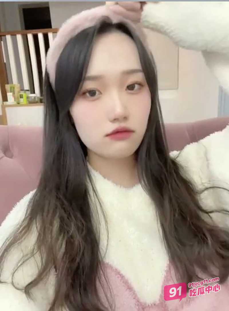 青岛大学张娜 被前后夹击 搭配娇喘让人欲罢不能！ 配图2
