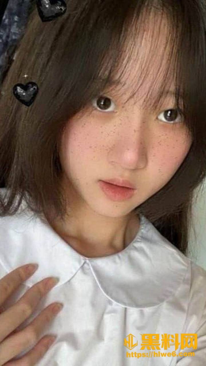 香港大美女 徐艺菲 被男友操得浪叫连连 私密性爱视频曝光流出！