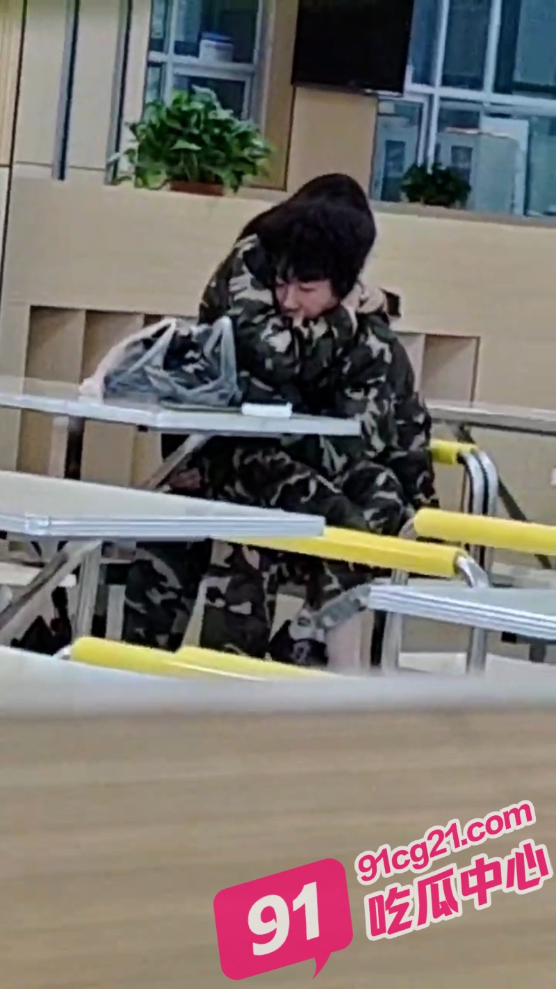 3_W_800px.jpg