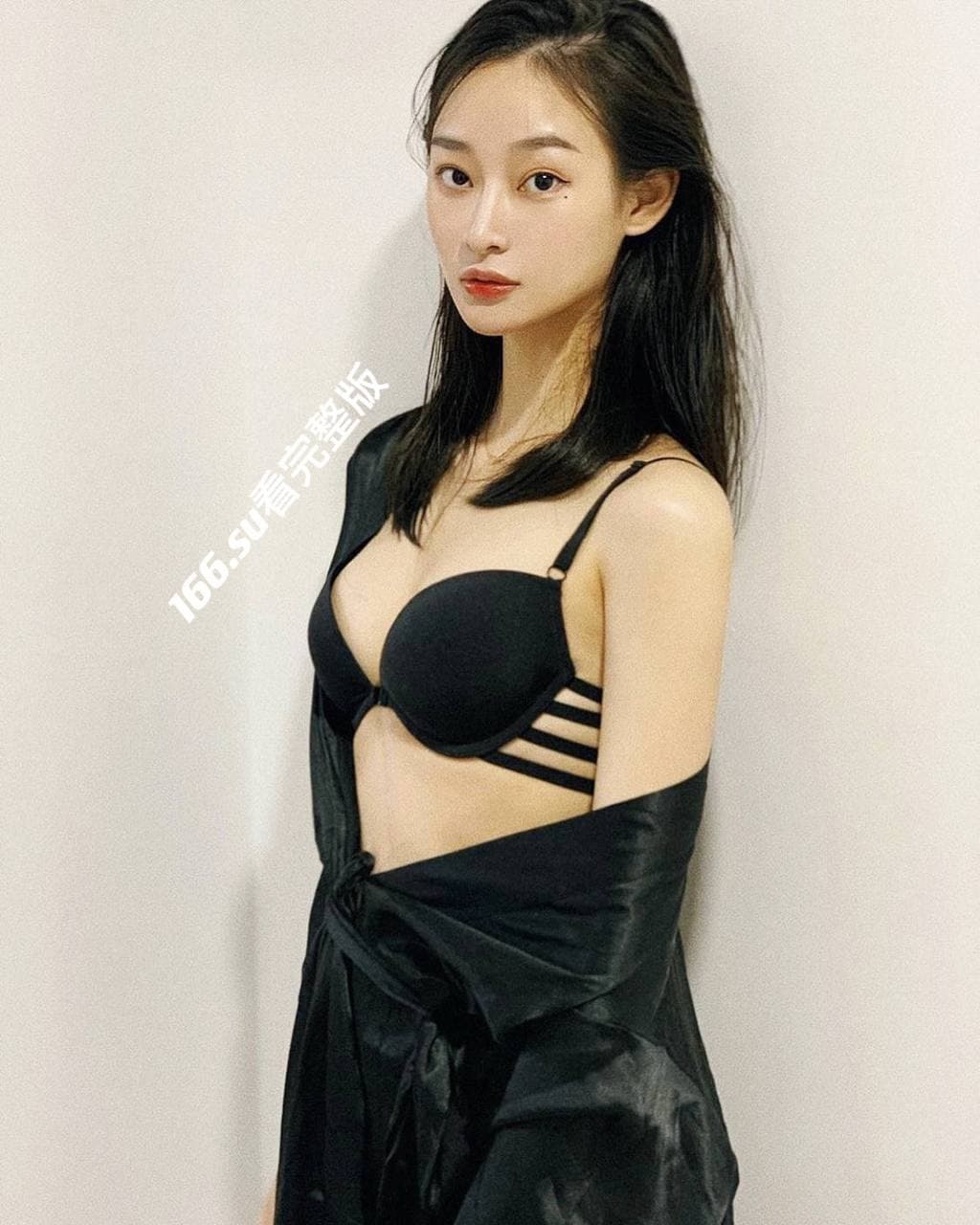 微博IG顶级长腿模特 fairy宗宗宗 与粉丝约炮视频合集流出 聊天记录性爱视频双重爆料 配图4