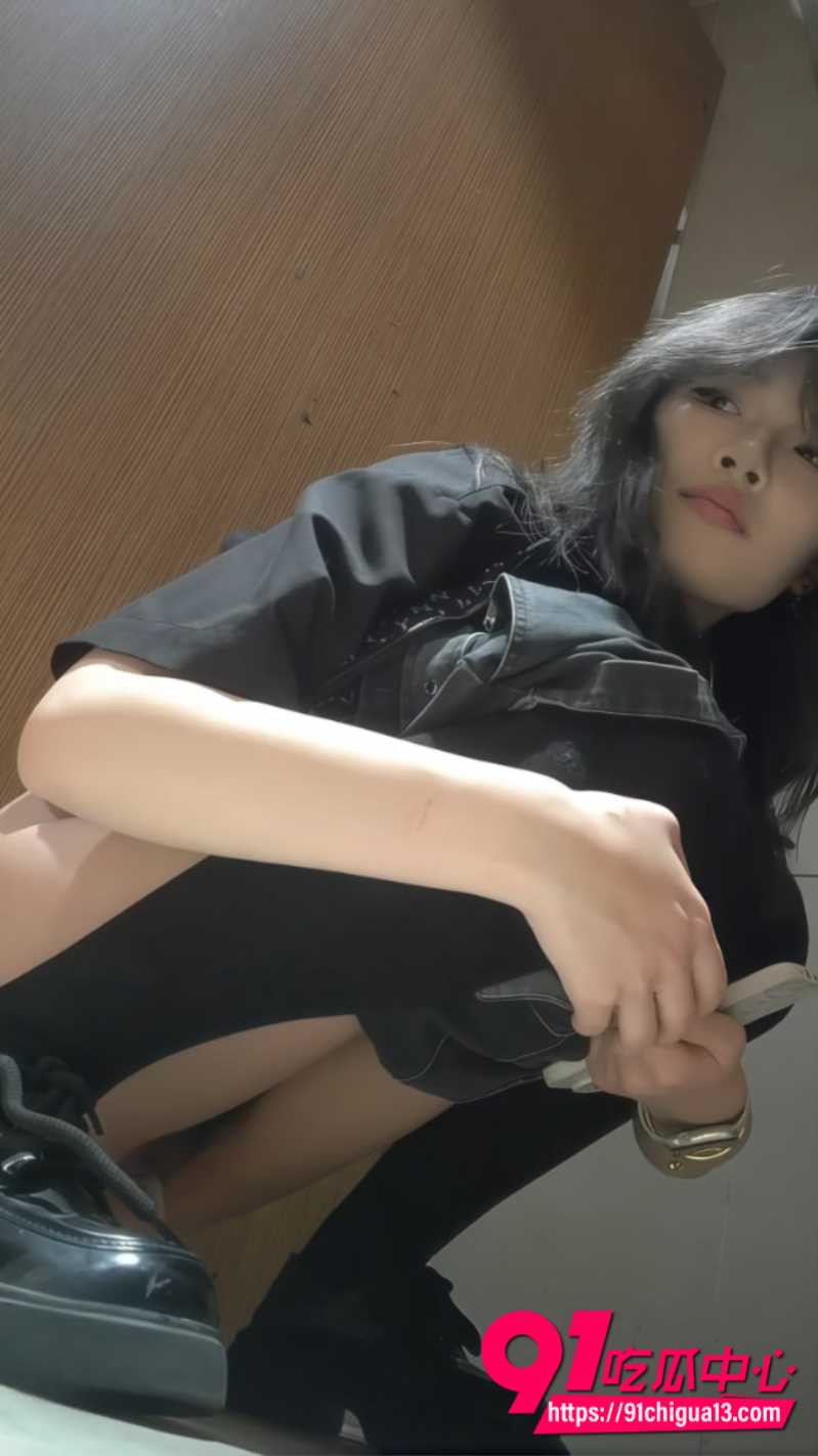 前景高清偷拍小姐尿尿1 前景高清偷拍小姐尿尿1