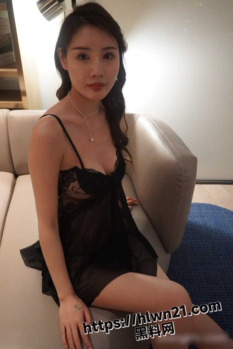 极品身材素人模特酒店大尺度私拍 性感长腿完美翘臀 大秀诱惑酮体 视觉感绝了!