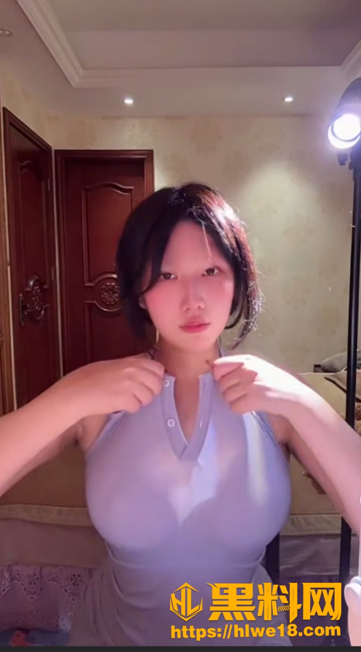 高颜值声控御姐 小羽ASMR 紫色吊带裙 爆乳诱惑 大胆摇乳福利