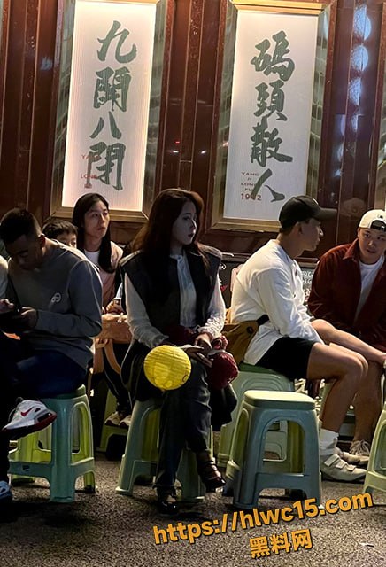 高颜艺术生 刘瑜 被北京富二代包养 周末酒店狂战大哥 粉嫩蜜穴被玩到喷水