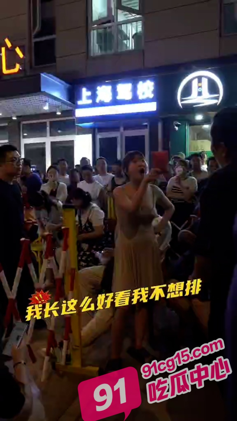我长的好看不想排队事件后续 商家店主竟是 狗头萝莉 这必须重温一下经典