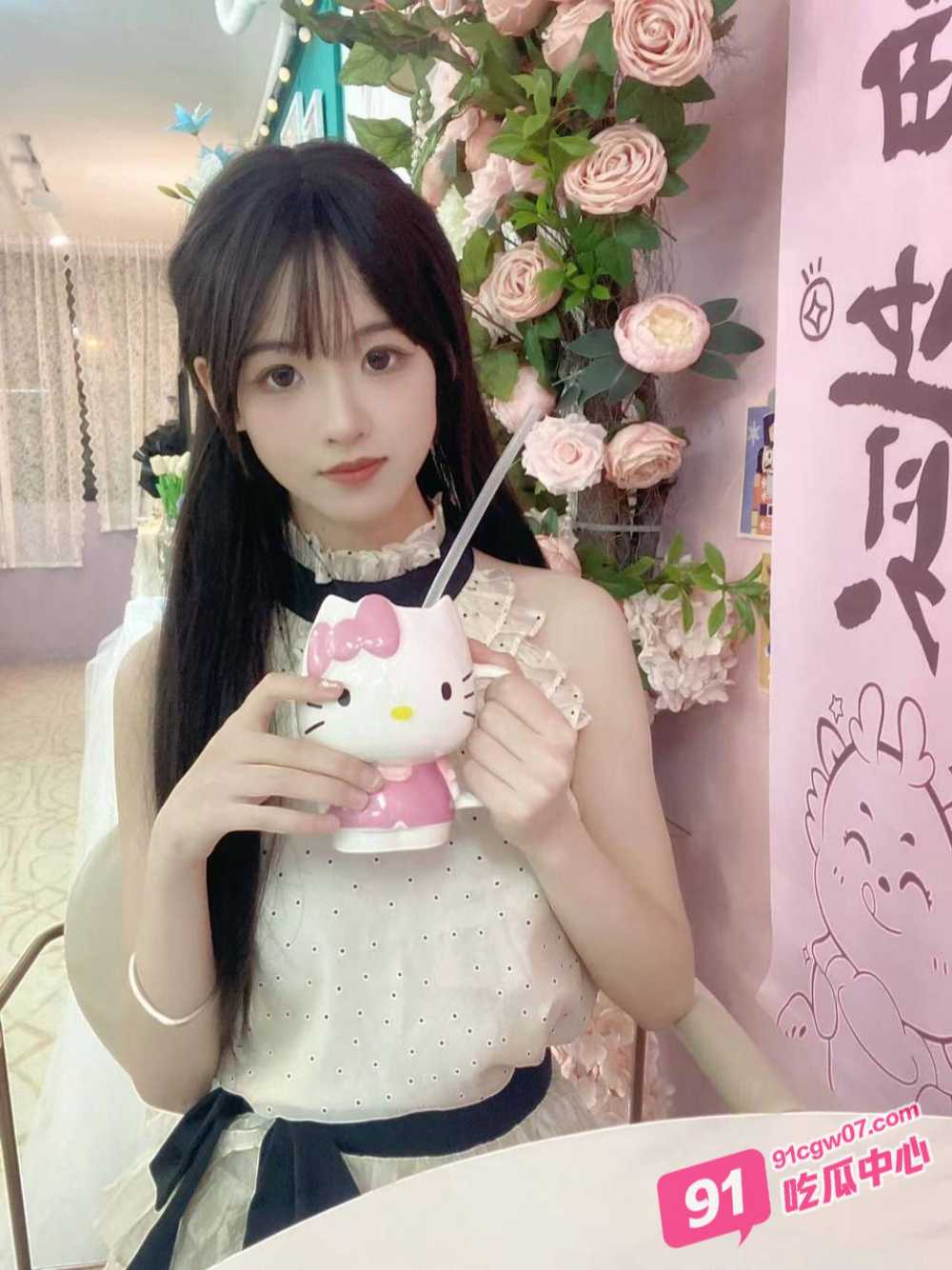 南昌大学嫩妹 雷琳琳 主动上位蠕动抽插 粉嫩阴道紧裹肉棒 圆润玉乳挺翘诱人！