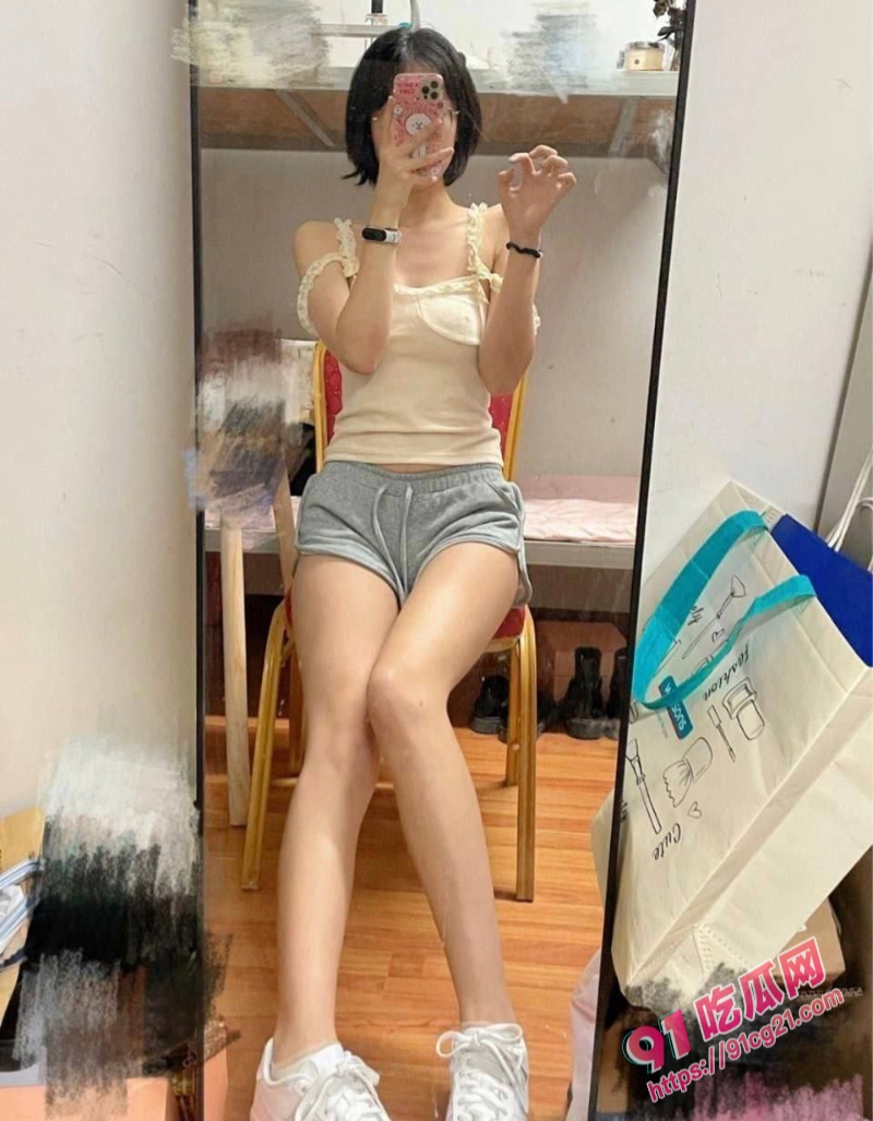 警花的私密调教生活 白天是人民的好警察 晚上化身警犬搜查官！【上】 配图10