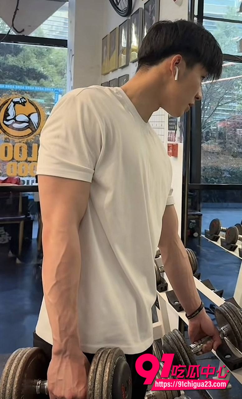 网友曝光北外渣男谭某网名curry32