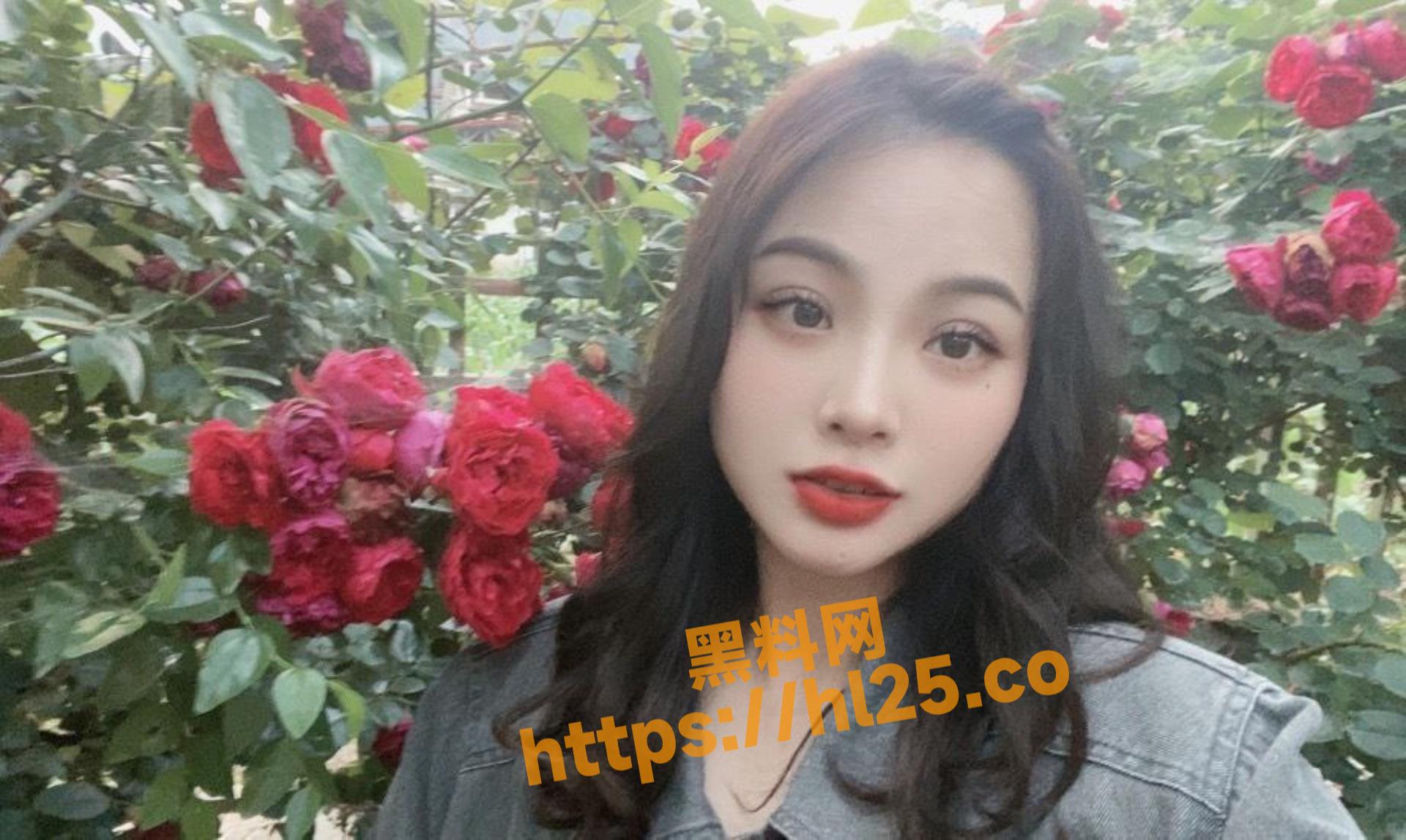 王者荣耀带妹遇上西安小骚逼，露奶露逼露脸自慰网调撩骚不断！