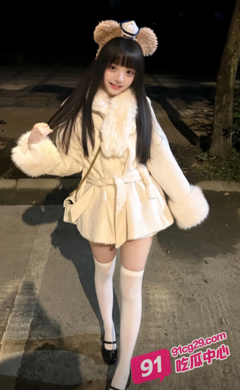 绥化职高高三小学妹 吴琳琳 逃课与人做爱 白虎妹妹被无良渣男激情中出 配图2