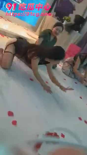 【小菊花课堂开课了】性爱公开课 “老师 男学生可以来听吗”