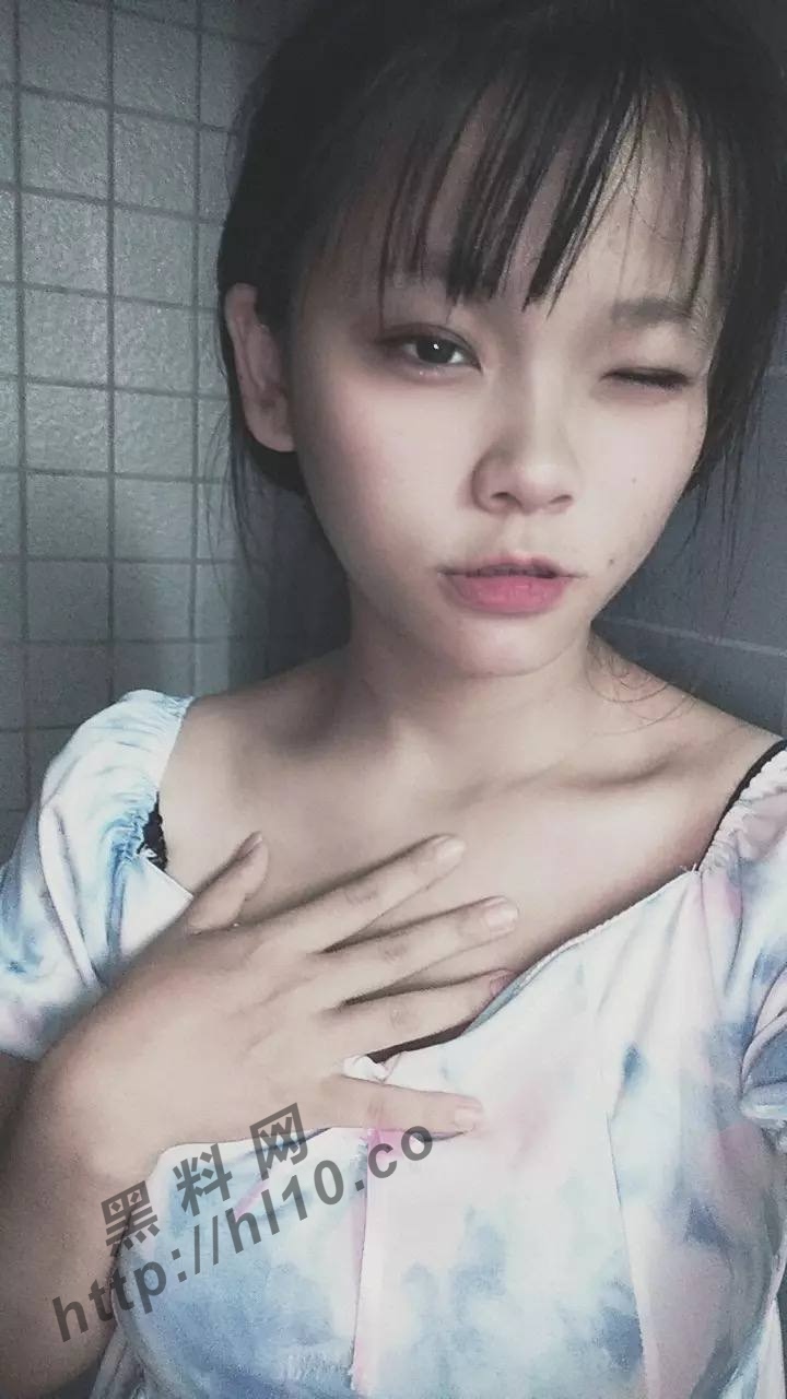南充职业技术学院母狗[张嘉娜],精通各种自慰骚拍！
