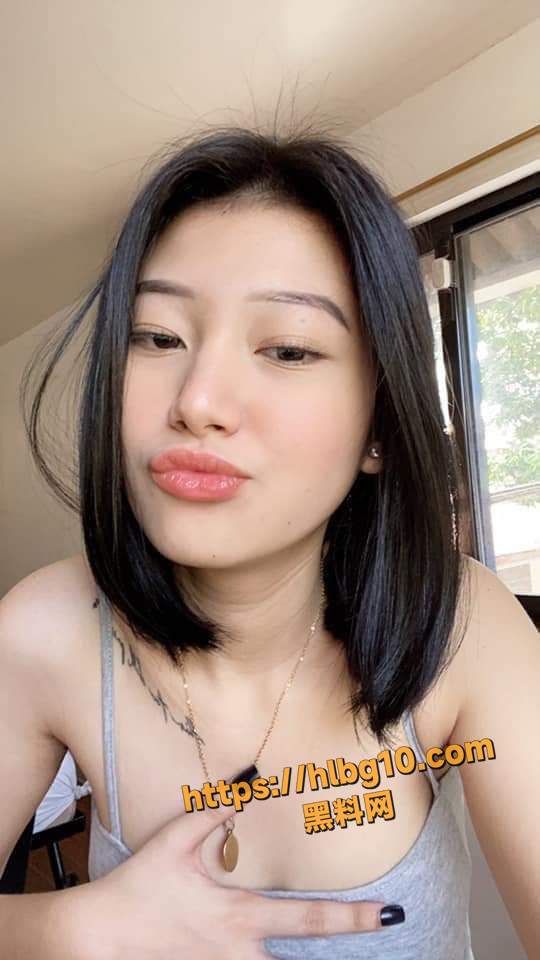 缅甸性感宝藏女孩私密性爱视频曝光走红缅国网络 听话小骚货镜头前配合拍摄！