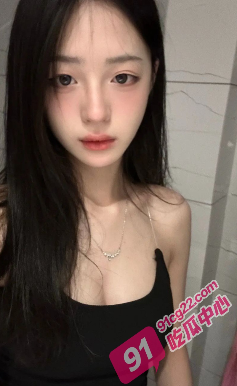 女大学生户外调教 公园激情露出 暴力插嘴视觉盛宴！ 配图3