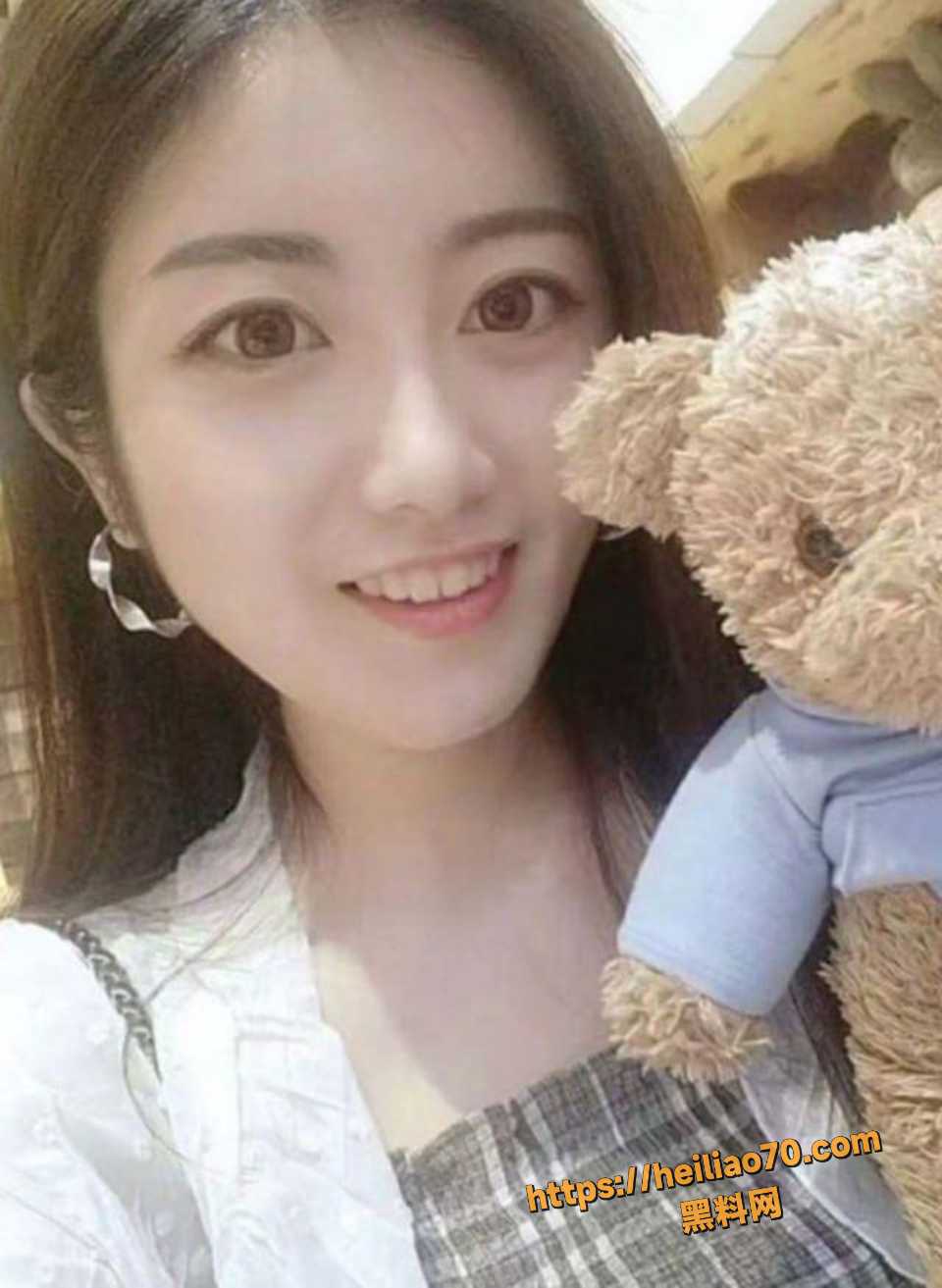 黑龙江大庆英语老师 张玖 婚内出轨视频流出 被情夫扣逼爽到夹腿高潮