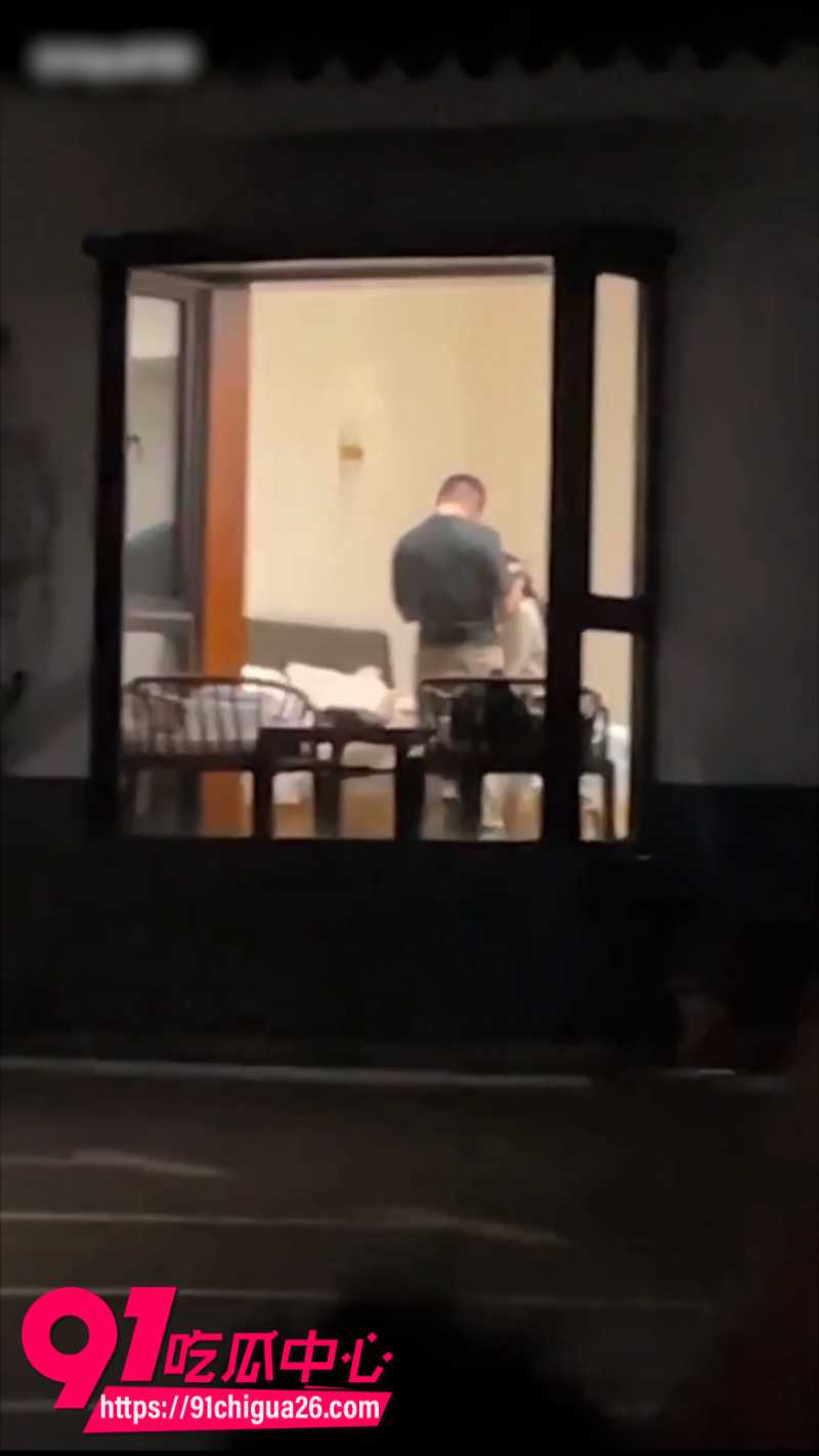 中国农业大学男老师勾引女学生酒店约炮5
