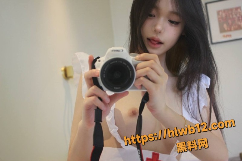 极品神颜少女 情趣内衣抠逼自慰 被男友后入内射 清纯少女秒变反差母狗！