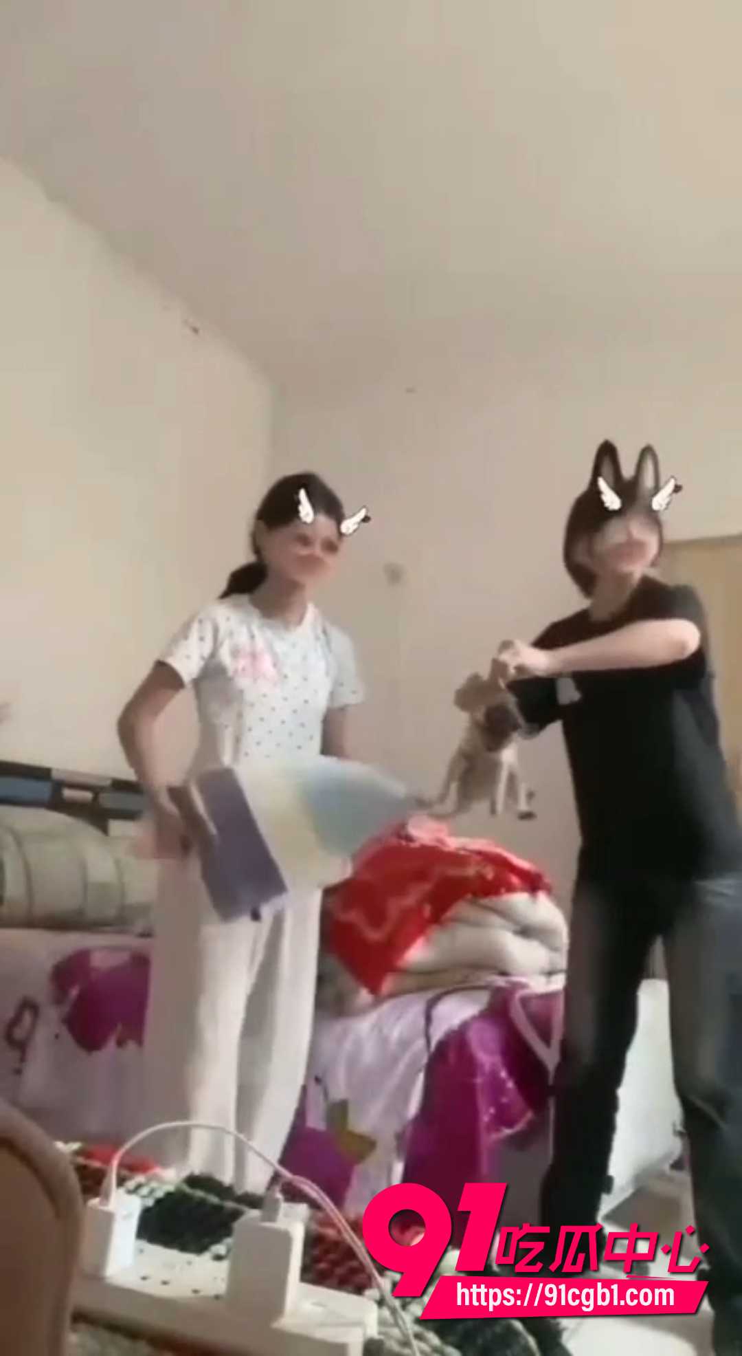 快手女生虐猫视频  5