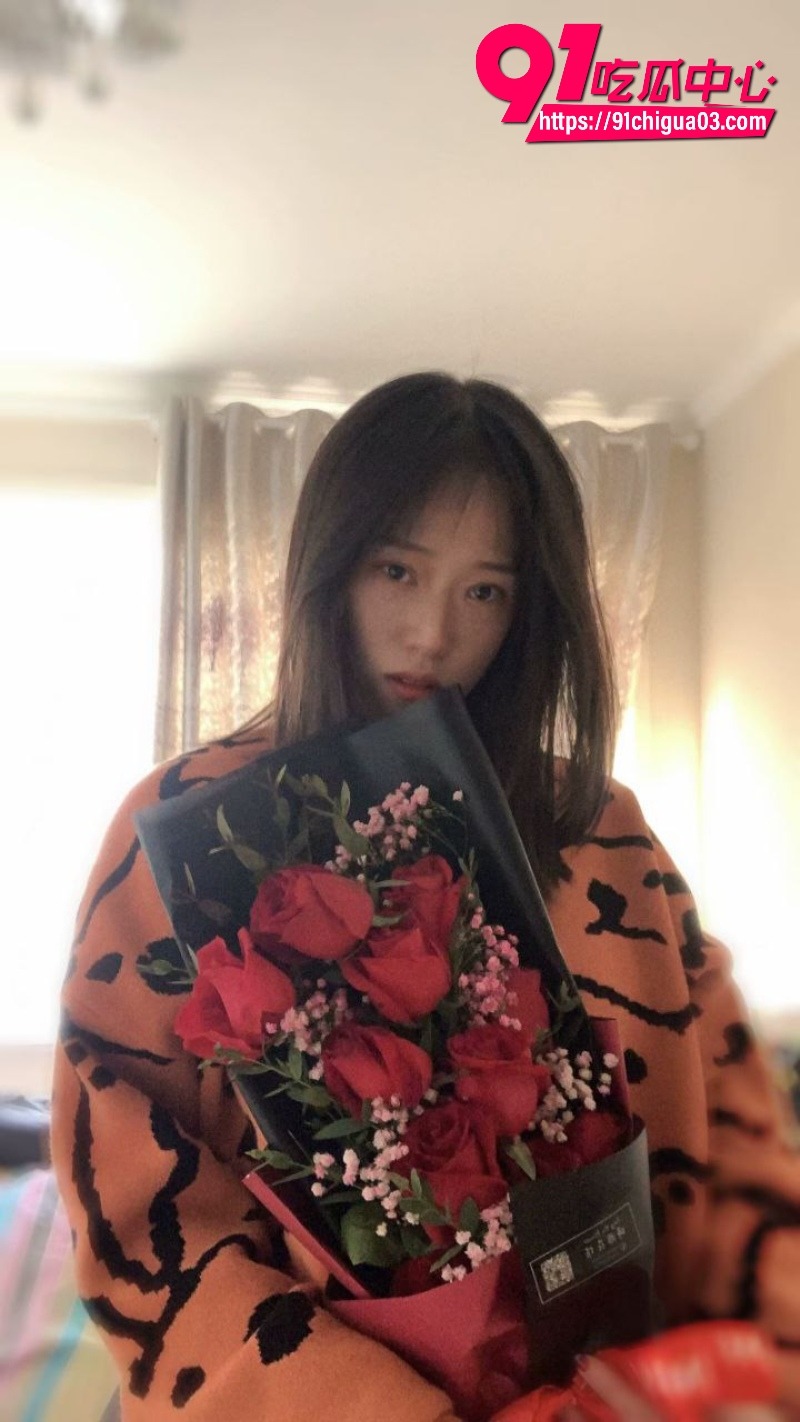 由于不能忍受自己的寂寞，在外面各种红杏出墙5
