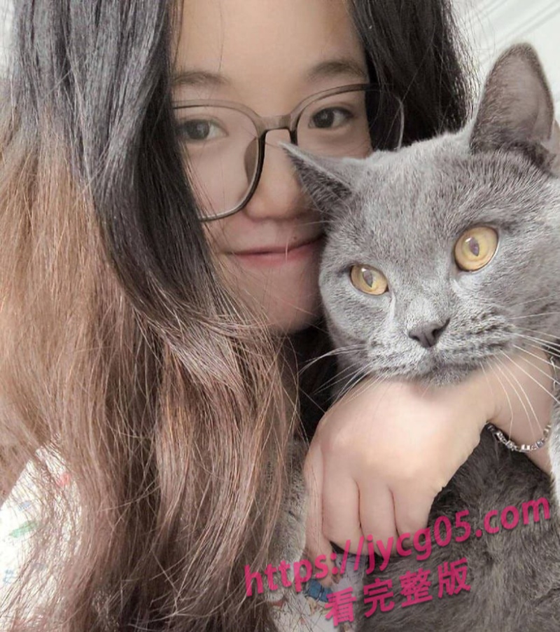 甘肃眼镜妹于雪视频被疯传！全裸挑逗画面撩人 配图4