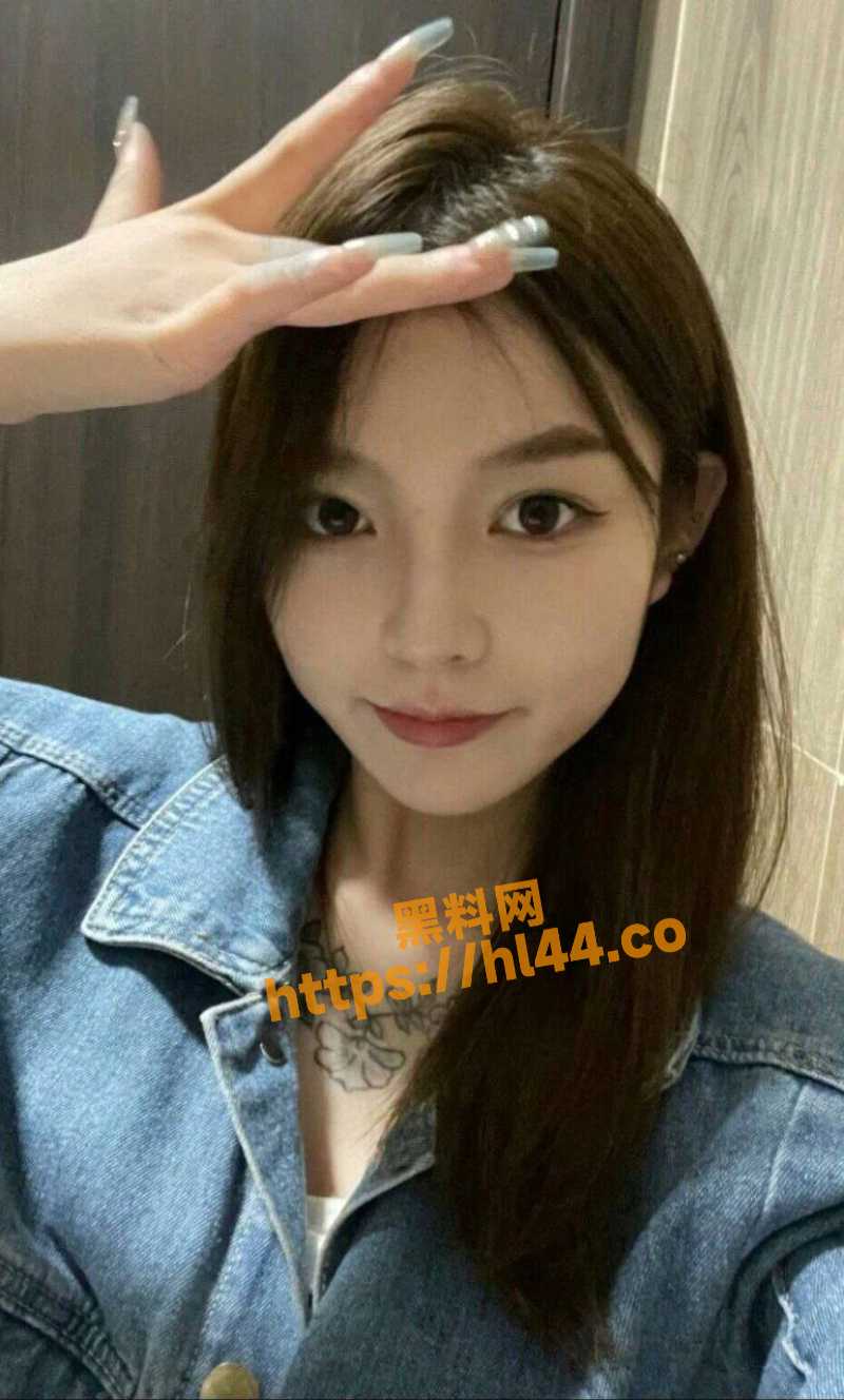 广西柳州酒吧女营销王琦和网友裸聊被泄密！高颜值和身材都很极品让人看的极其上头！
