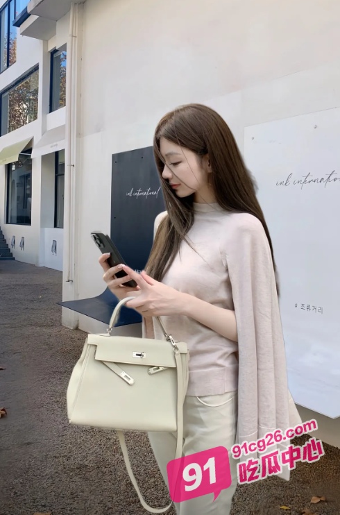 温州富家女胡汶茉 约男技师上门服务 白富美爆改骚母狗！ 配图3