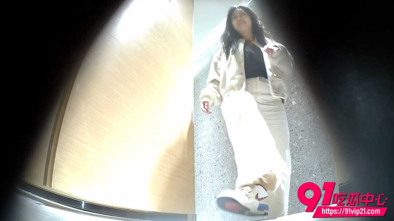 酒吧女厕1