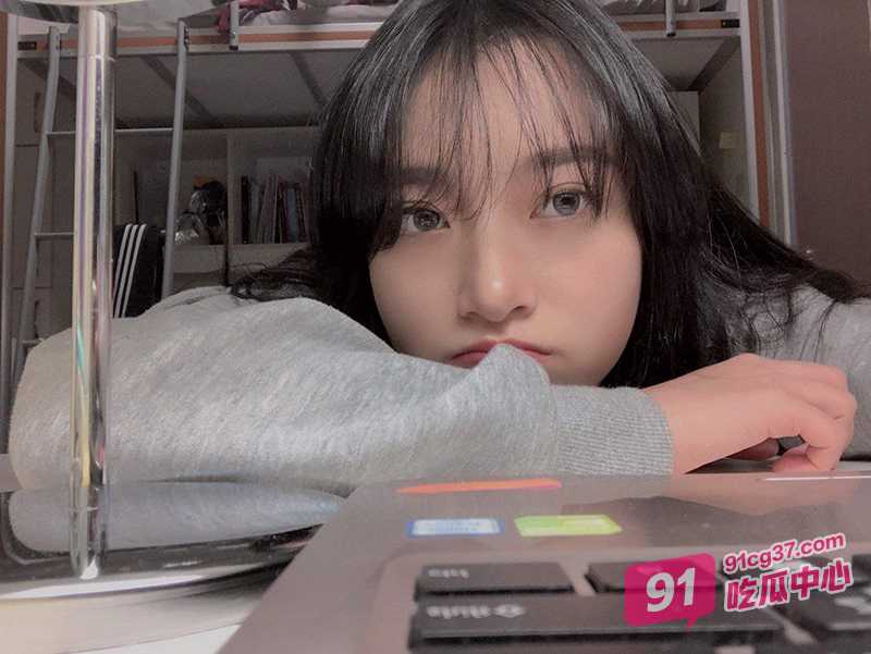 合肥美术学院张琳娜 交往二十个男友性欲极强 视频被曝光校园墙！