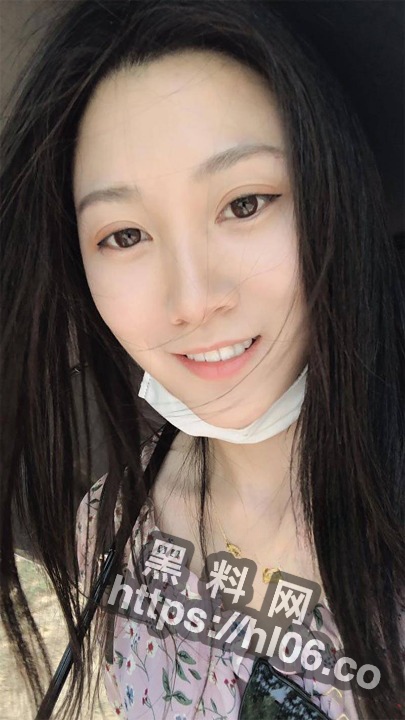校花级颜值，南昌师范学院「赖歆琳」文静女神私生活被泄密，十个眼镜九个骚，被男友完美拿捏