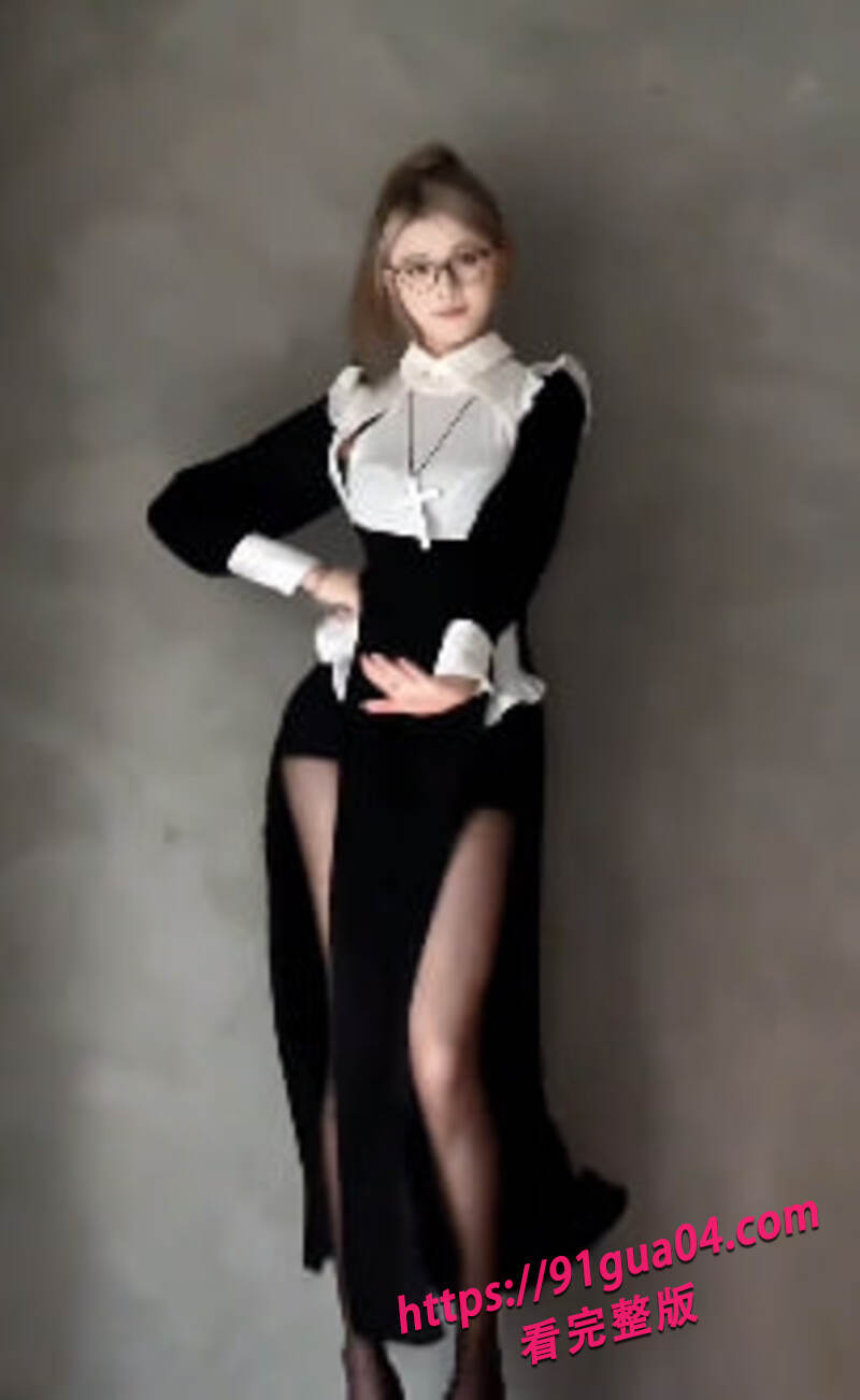 儿子偷袭熟睡母05 儿子偷袭熟睡母05