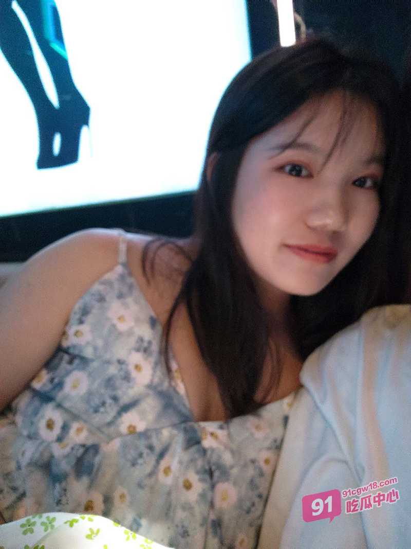 瓜友曝光自家反差幼师柳柳 长像清纯乖巧却有着花式玩法 还求评价侮辱！ 配图3